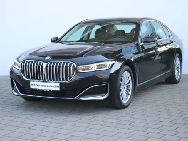 BMW 730