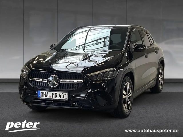 Mercedes-Benz GLA 200 2024 Benzine