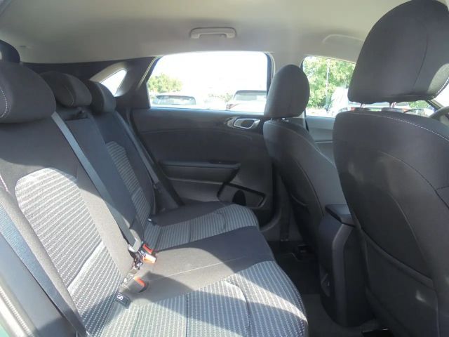 Kia Ceed / cee'd