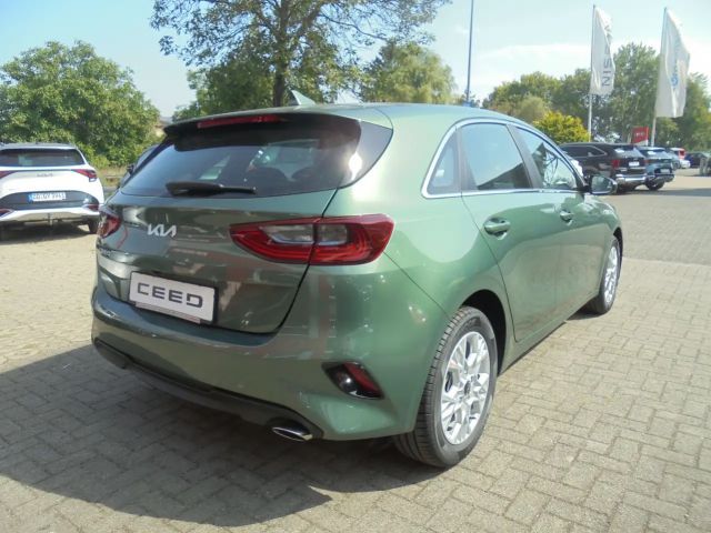 Kia Ceed / cee'd