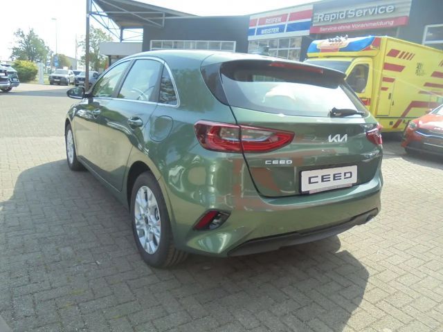 Kia Ceed / cee'd