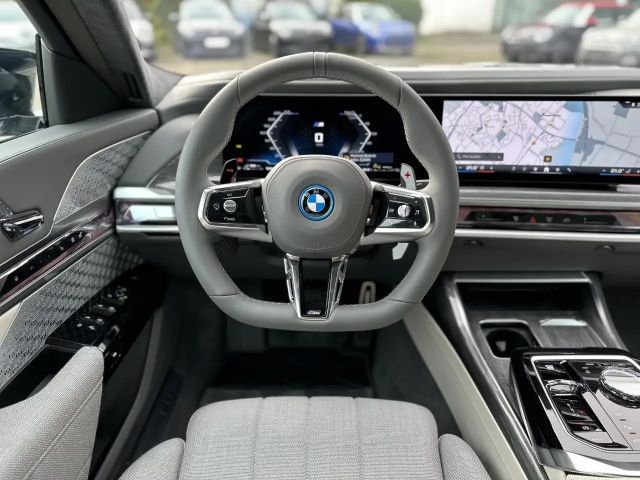 BMW 760