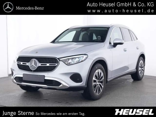 Mercedes-Benz GLC 200 2023 Benzine