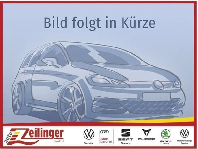 Volkswagen Golf 2024 Benzine