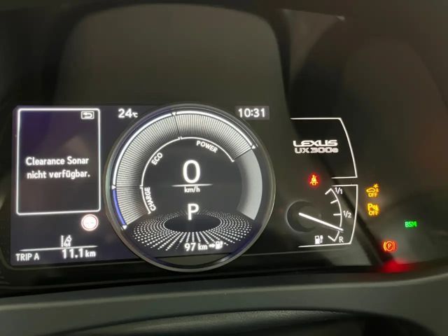 Lexus UX 300e