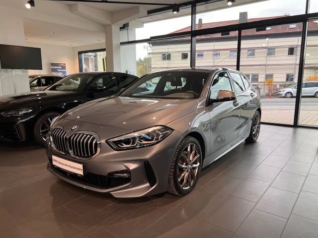 BMW 118 2023 Benzine