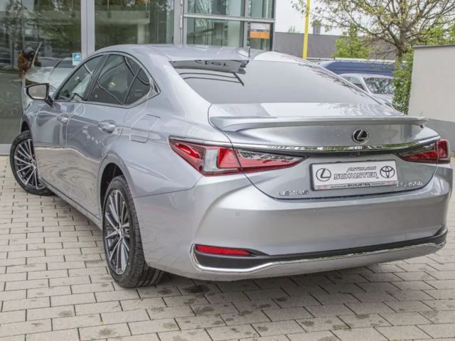 Lexus ES 300