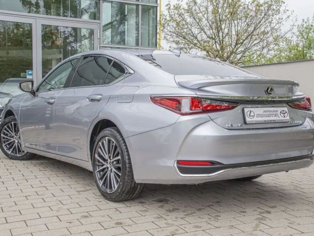 Lexus ES 300