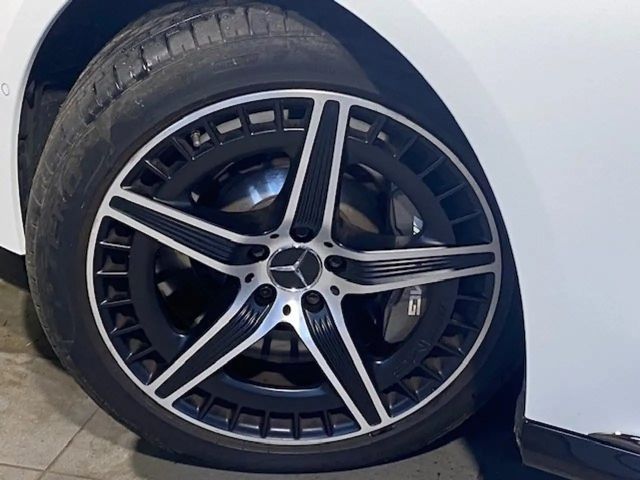 Mercedes-Benz EQE 350