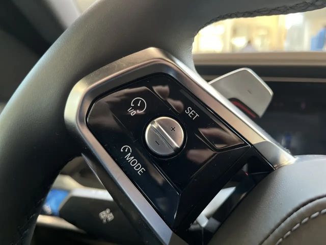 BMW 740