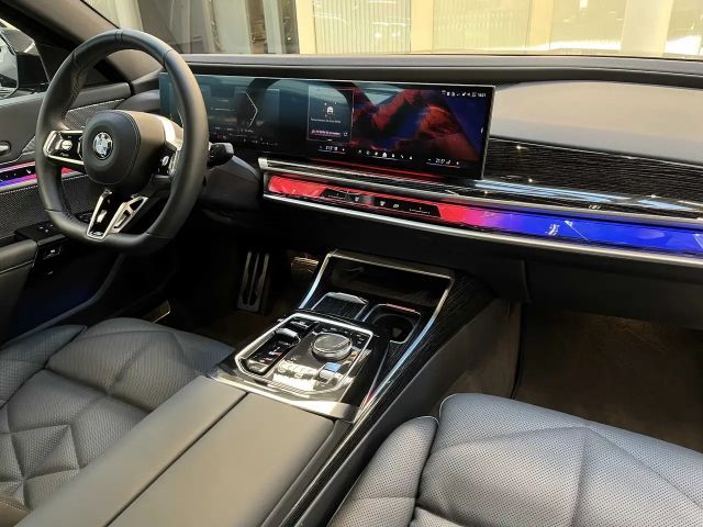BMW 740
