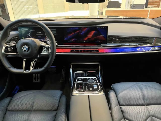 BMW 740