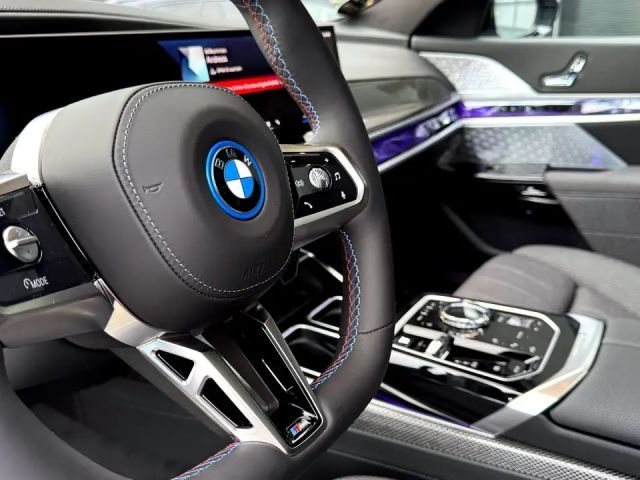 BMW 760