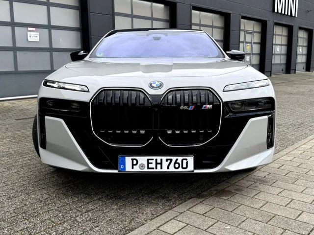 BMW 760