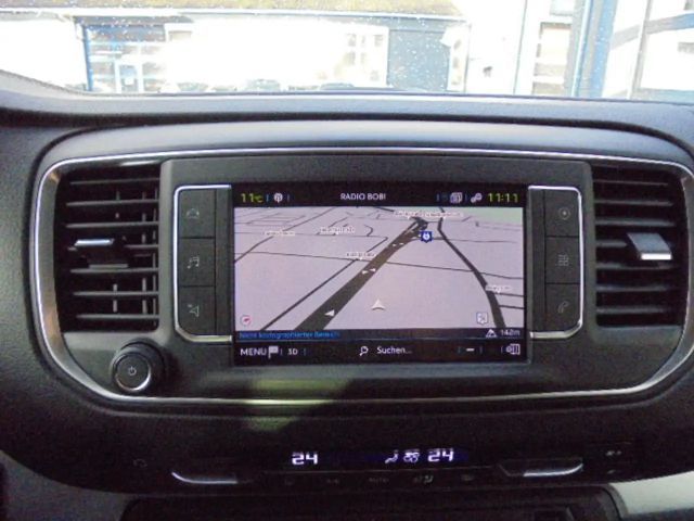 Peugeot Traveller