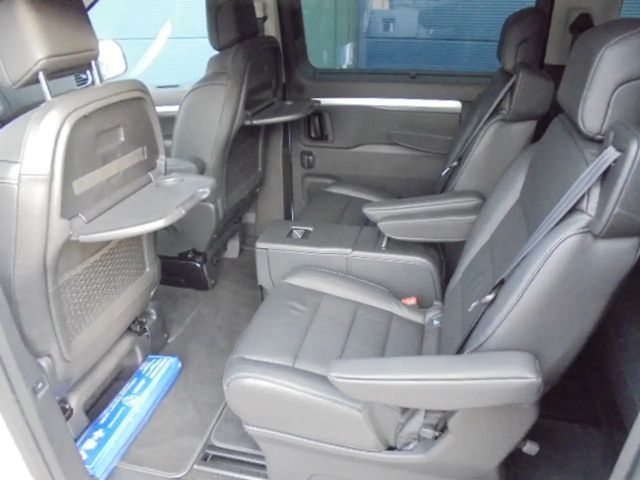Peugeot Traveller