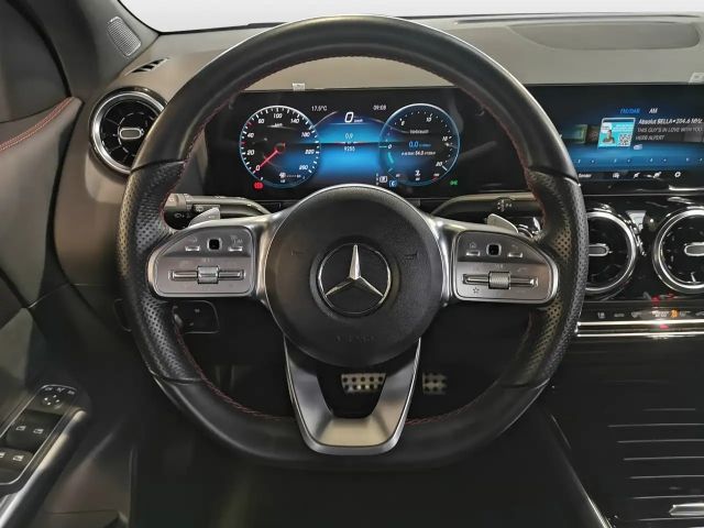 Mercedes-Benz GLA 180