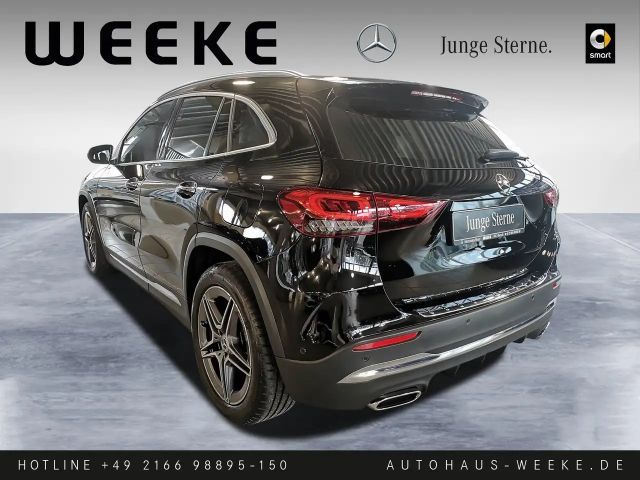 Mercedes-Benz GLA 180