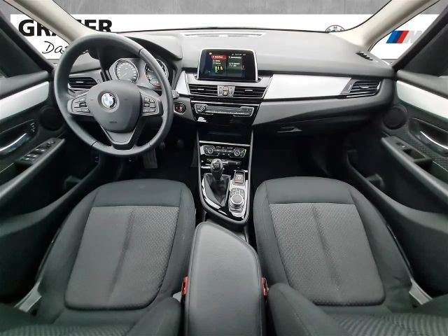 BMW 218