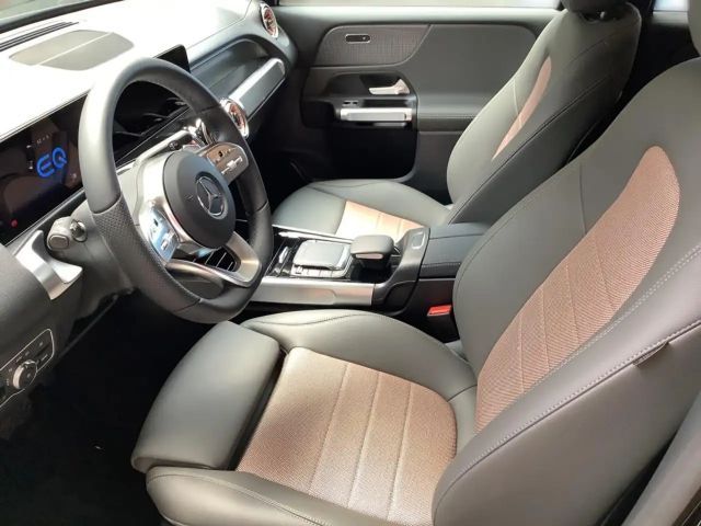 Mercedes-Benz EQB 300