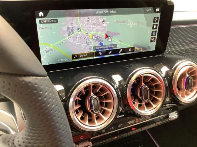 Mercedes-Benz EQB 300