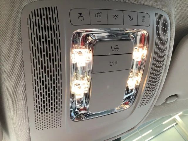 Mercedes-Benz EQB 300