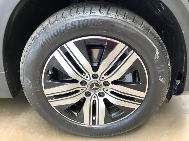 Mercedes-Benz EQB 300