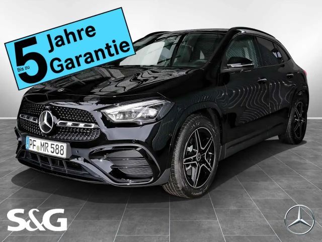 Mercedes-Benz GLA 180 2024 Benzine
