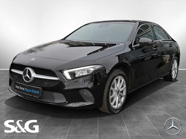 Mercedes-Benz A 250 2022 Hybride / Benzine