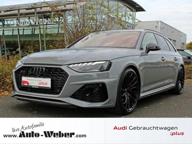 Audi RS4 2022 Benzine