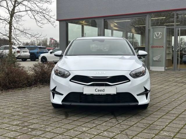 Kia Ceed / cee'd