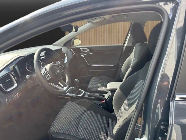 Kia Ceed / cee'd
