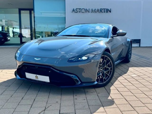 Aston Martin V8 2020 Benzine