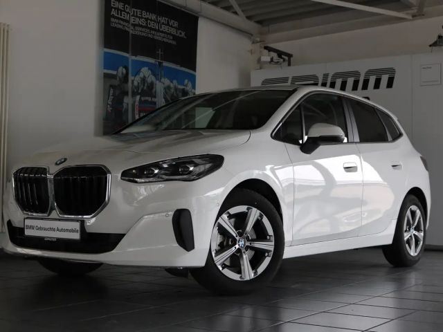 BMW 216