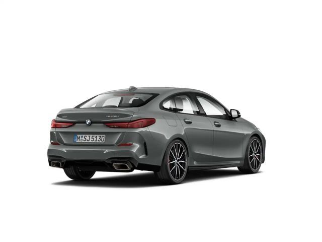 BMW 235