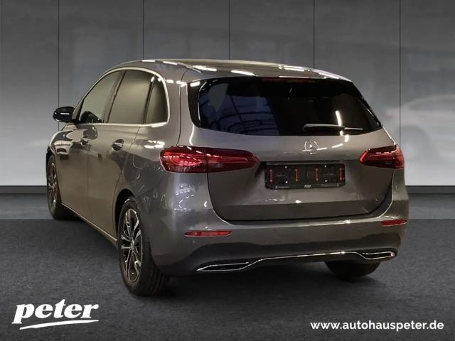 Mercedes-Benz B 220