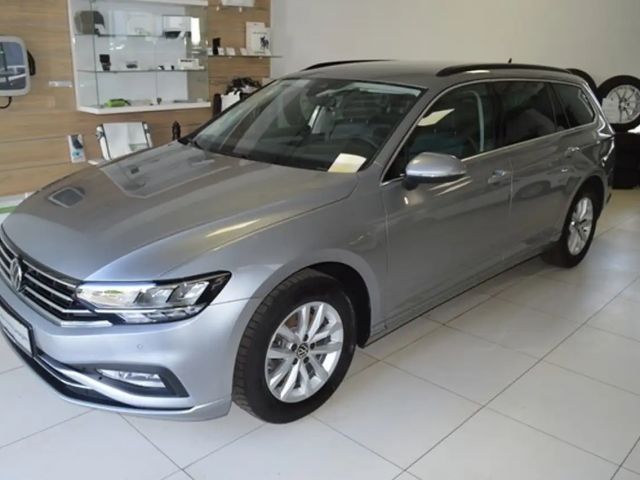 Volkswagen Passat Variant Business 1.5 TSI DSG LED Navi Anhängervorrichtung 2023 Benzine