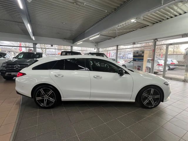 Mercedes-Benz CLA 220