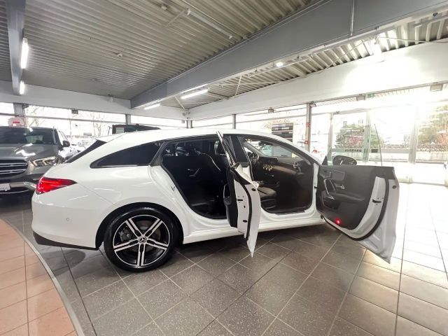Mercedes-Benz CLA 220
