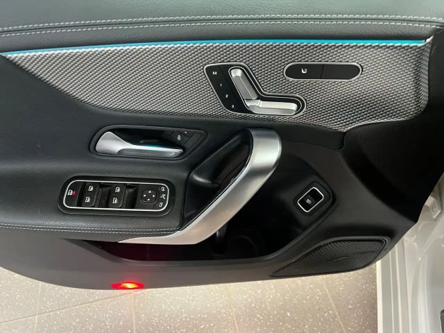 Mercedes-Benz CLA 220