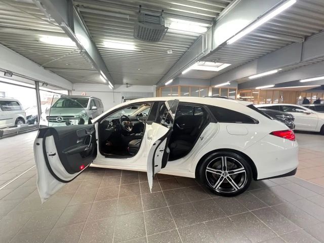 Mercedes-Benz CLA 220
