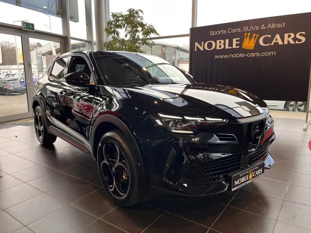 Alfa Romeo Junior 2024 Hybride / Benzine