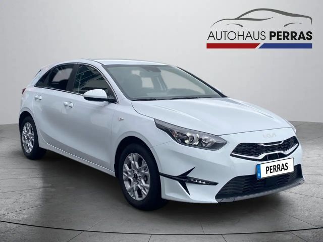 Kia Ceed / cee'd