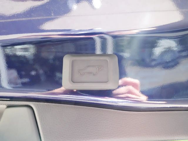 Suzuki Across