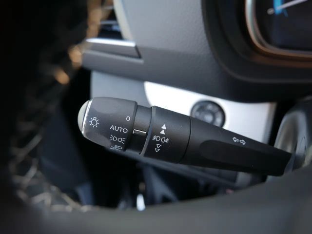 Peugeot Traveller