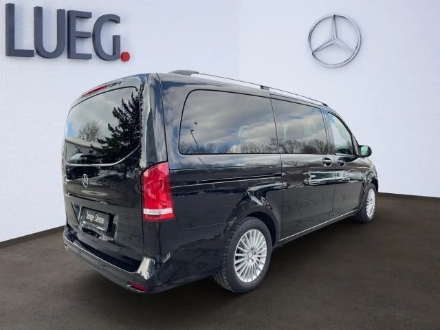 Mercedes-Benz V 220