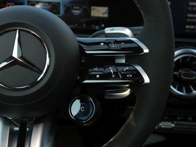 Mercedes-Benz CLA 45 AMG