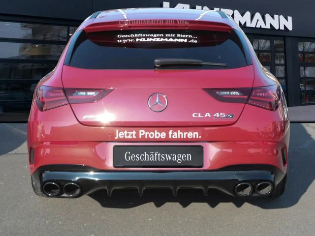 Mercedes-Benz CLA 45 AMG