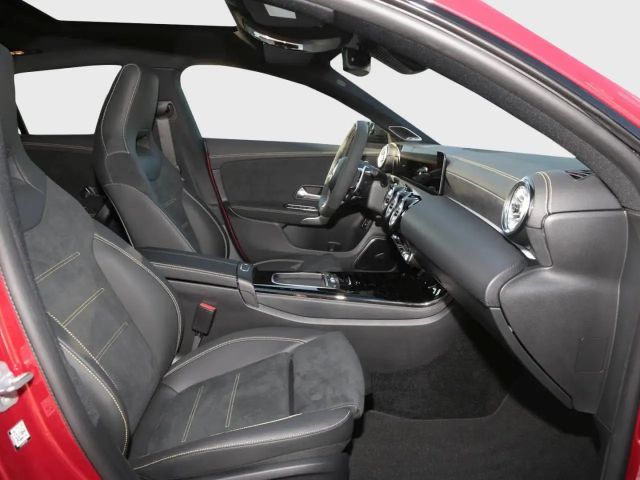 Mercedes-Benz CLA 45 AMG