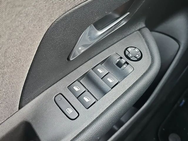 Opel Mokka-E